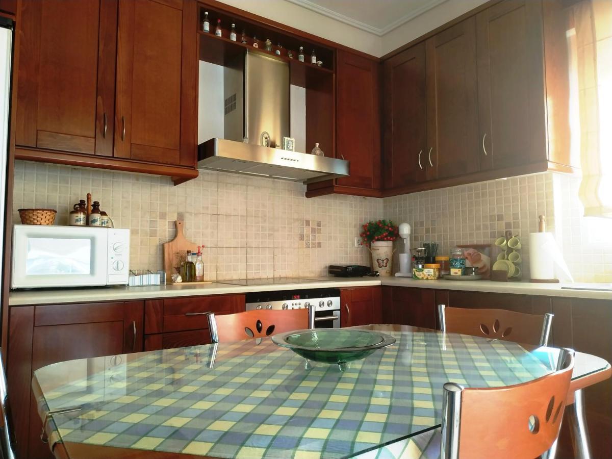 Thalia Apartment In Kalamata, 15' Walk From The City Center And The Beach Zewnętrze zdjęcie