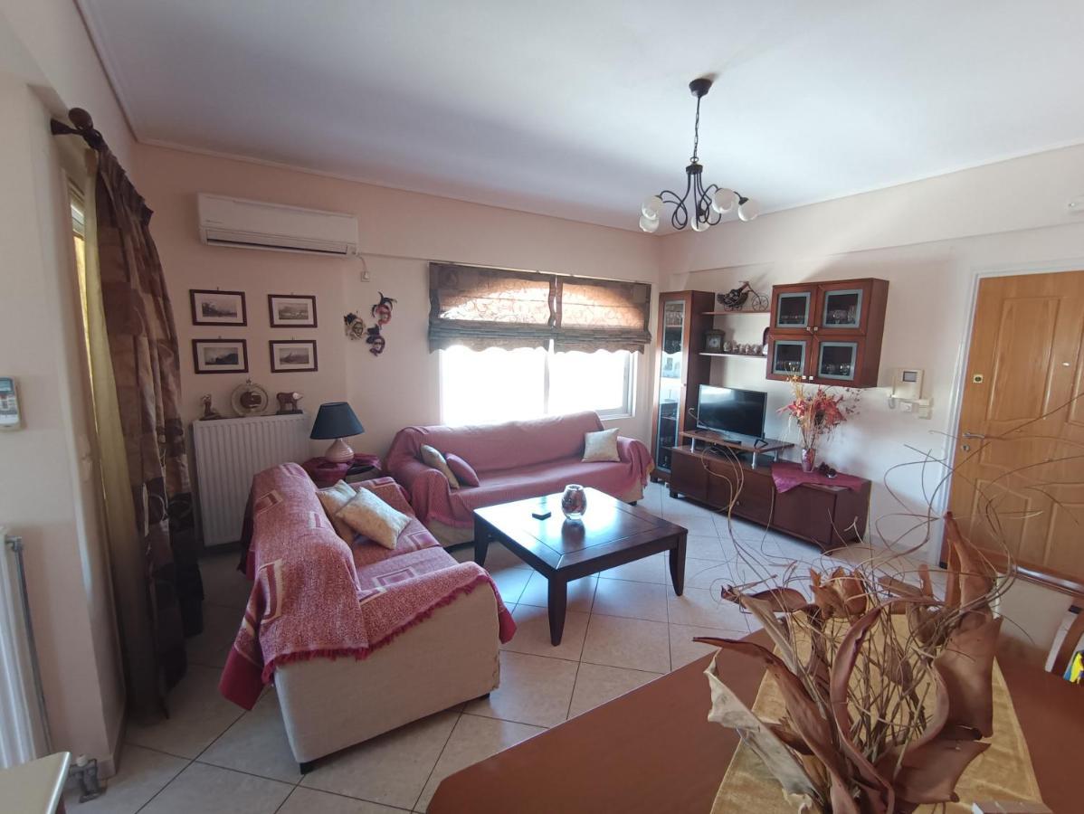 Thalia Apartment In Kalamata, 15' Walk From The City Center And The Beach Zewnętrze zdjęcie