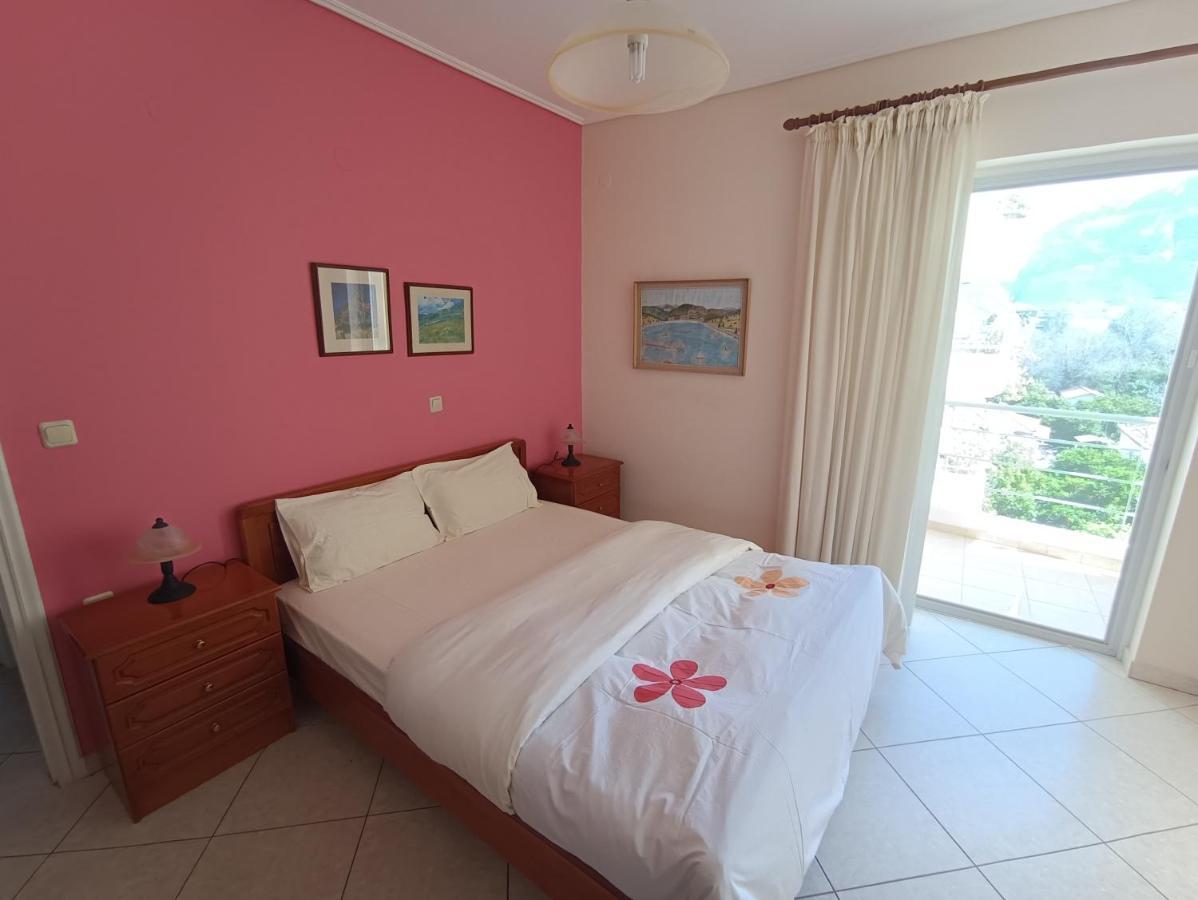 Thalia Apartment In Kalamata, 15' Walk From The City Center And The Beach Zewnętrze zdjęcie
