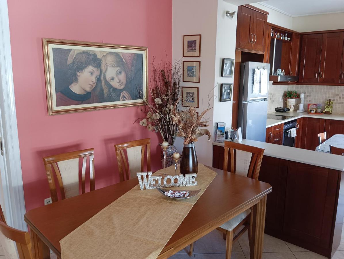 Thalia Apartment In Kalamata, 15' Walk From The City Center And The Beach Zewnętrze zdjęcie